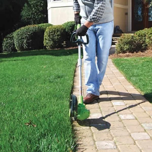 Greenworks (12") 40Volt Cordless LithiumIon String Trimmer/Edger (No