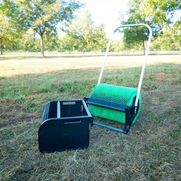 BagANut™ 18" Push Harvester For Pecan & Large Acorns (3/8" 11/4